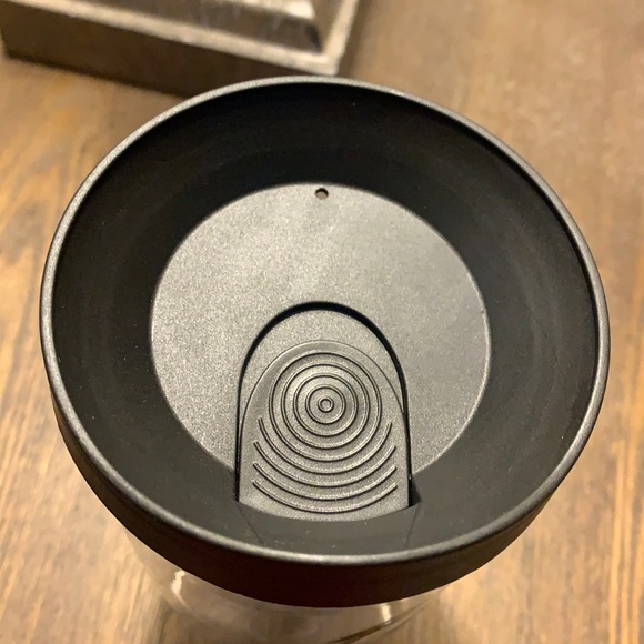 Cleveland Cavaliers Double Insulated Wine Tumbler - Picture 3 of 6